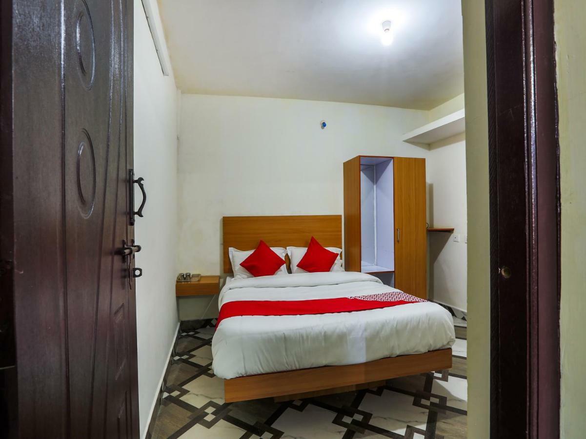 Bed and Breakfast Oyo 32995 Serenest Котажирі Екстер'єр фото
